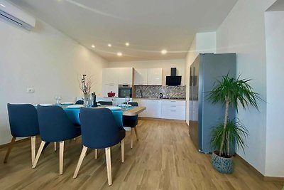 VERT Apartment - Two Bedroom Apartment with...