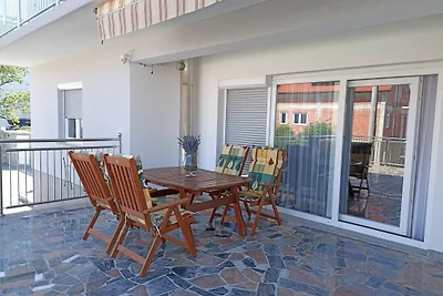 Schönes Ferienhaus mit Swimmingpool und...
