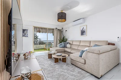 MC Riviera: modern apartment with stunning se...