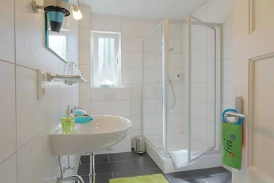 Sperling im Haus Tanneneck