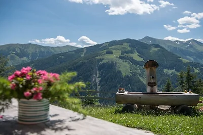 Rifugio alpino a Rauris con piscina