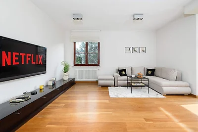 Parkseitige Wohnung mit privater Garage