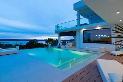Luxury Villa Michele with heated pool
