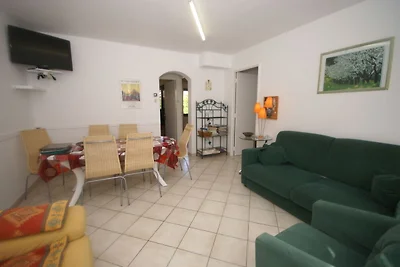 Ferienhaus in der Nähe des Waldes