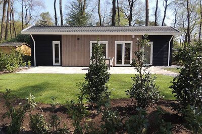 Chalet mit Garten in einem Ferienpark in der ...