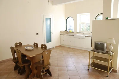 Moderna casa vacanze con camino a Trecase