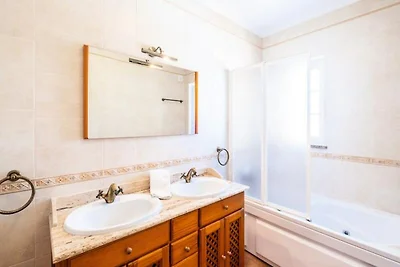 Villa bei Albufeira mit Pool & Tennis