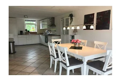 Vakantiehuis in Medemblik met terras