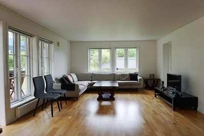 8 Personen Ferienhaus in ADELSÖ