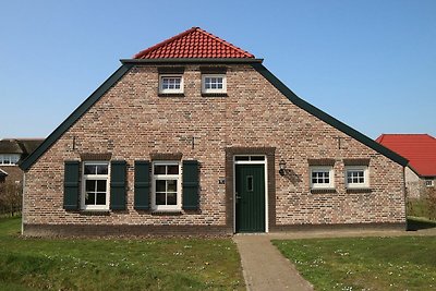 Schöne Bauernvilla mit großem Garten in...