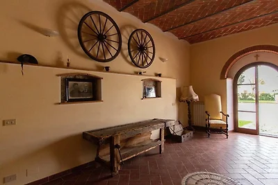 Typisches toskanisches Bauernhaus mit...