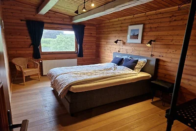 Malerisches Chalet, Bernister