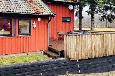 6 Personen Ferienhaus in Ucklum-By Traum