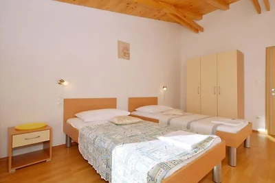 Ferienwohnung mit 2 Schlafzimmer