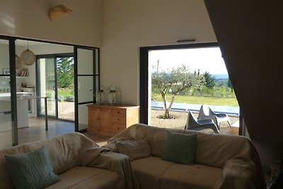 Moderne Villa mit privatem Pool in Cucuron