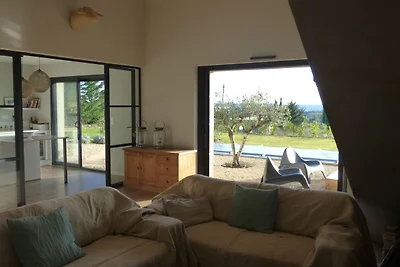 Prachtige villa met privézwembad in de...