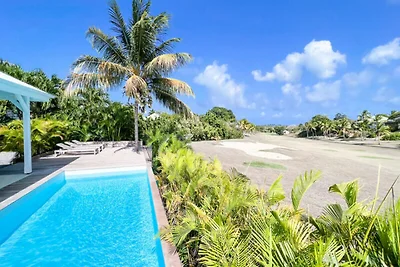 Villa a Saint-François con vista sul campo da...