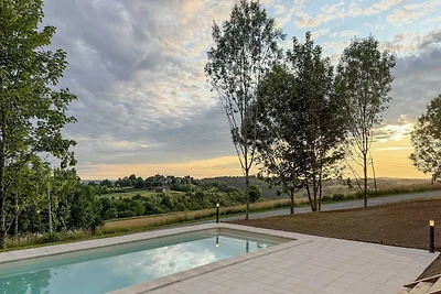 Elegante Villa für 10 Gäste mit Pool- und...