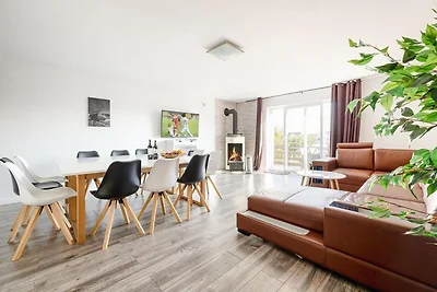 Grote, comfortabele villa met een eigen tuin.