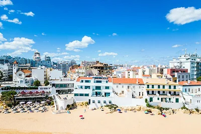 Appartamento ad Armação con piscina...