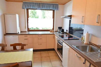 En zeer ruime benedenwoning in een prachtige