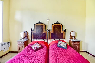 Wohnung in Portacomaro mit Garten
