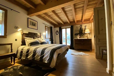 Chalet in Bonnenuit mit Blick auf den Grand...