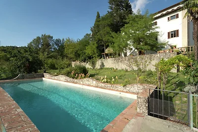 Charmante Villa mit Pool in Florenz