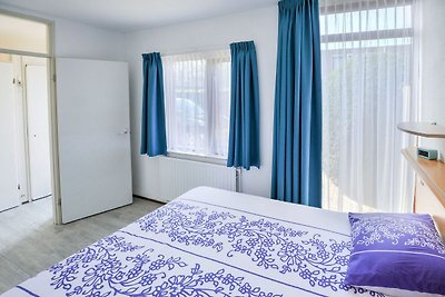 Gepflegtes Ferienhaus mit großem Garten in...