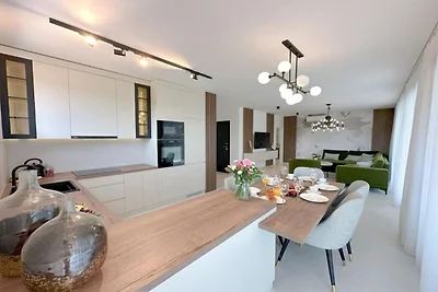 Three-Bedroom Penthouse (The Riviera Three)