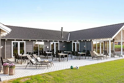 30 Personen Ferienhaus in Bogense