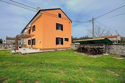 Adorabile casa con giardino e cucina esterna