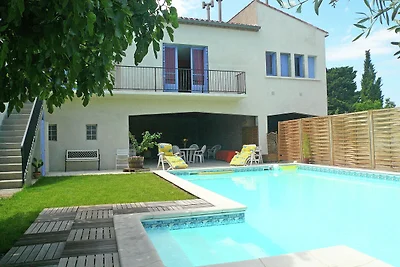 Charmantes Ferienhaus in Talairan mit Pool