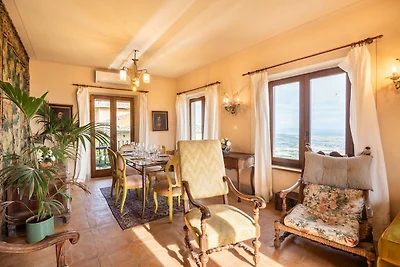 Villa met uitzicht op het meer en spa
