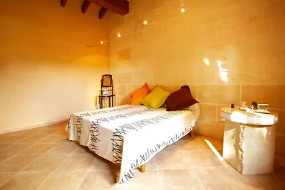 Moderna casa di campagna con piscina