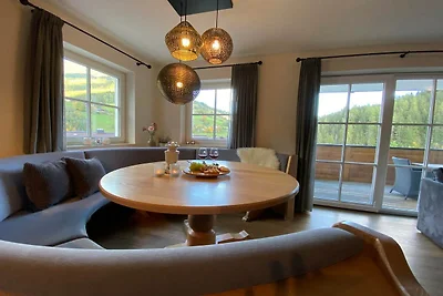 Bergapartment in Saalbach für 8 Personen