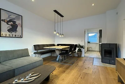 Lucy’s Studio Apartment