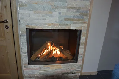 Angenehmes Chalet mit Innenwhirlpool