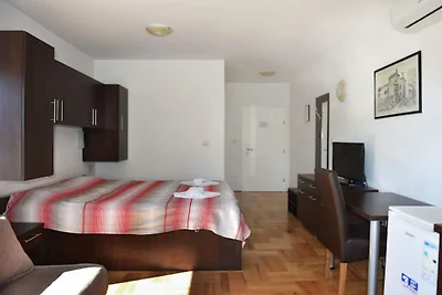 Apartments Despot Zaostrog RL