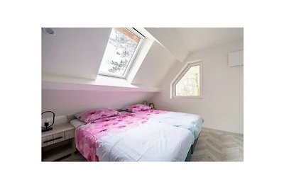 Villa in Nunspeet mit Terrasse und Wifi