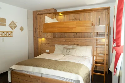 Romantisch appartement nabij Navis Town
