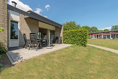 Gepflegter Bungalow mit Kamin, 4 km bis...