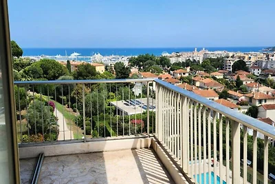Appartamento ad Antibes con vista mare