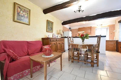 Ruhiges Ferienhaus mit beheiztem Pool