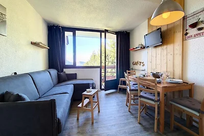 Renoviertes Apartment · Direkter Zugang zur P...