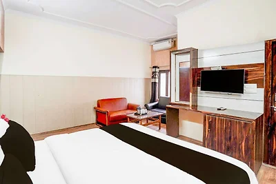 Super Hotel O Tyagi Road vicino
