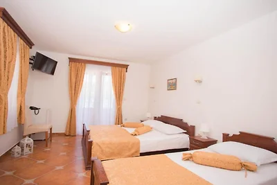 Fiammanti Hotel Montenegro-Triple Room with B...