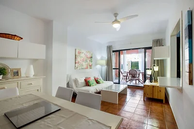 Belvilla by OYO Beachfront Zahara