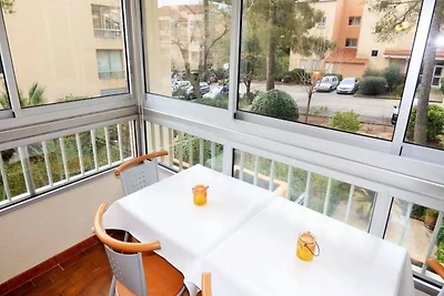 Lagos Residenz mit drei Zimmern