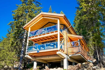 Superior Chalet # 27 with Sauna & Hot Tub